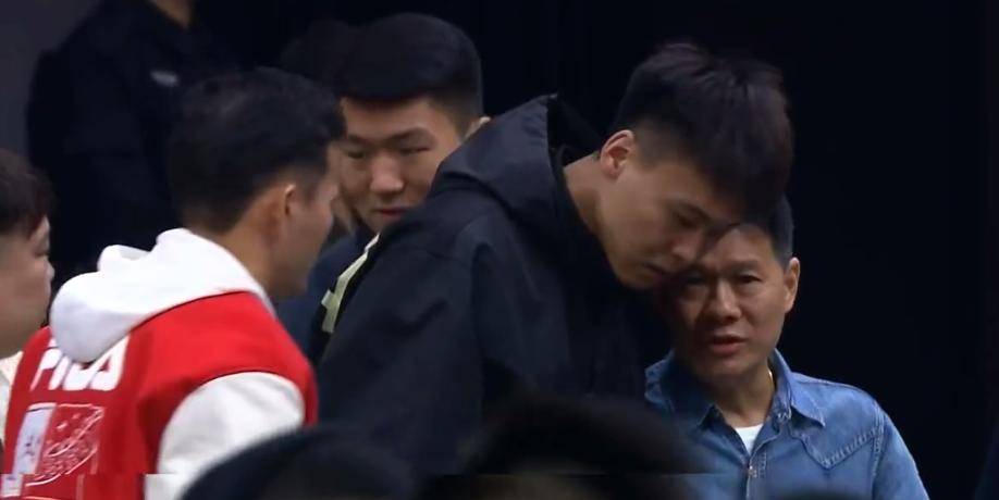 JackeyLove爆冷击败巴塞罗那，比分优势明显引爆全场！